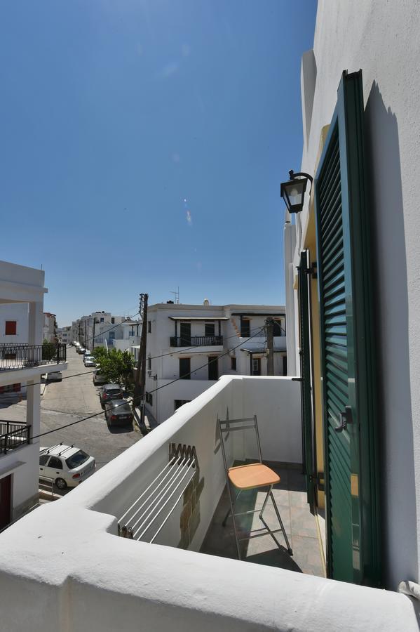 Πικροδάφνες Hotel Tinos Exterior photo